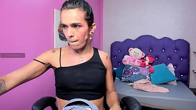 Mara_Summers live cam on StripChat