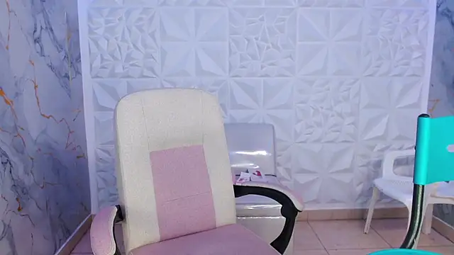 melany_rouse18 — FansOnlyX creator profile