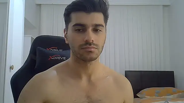 sovereign2 live cam on StripChat