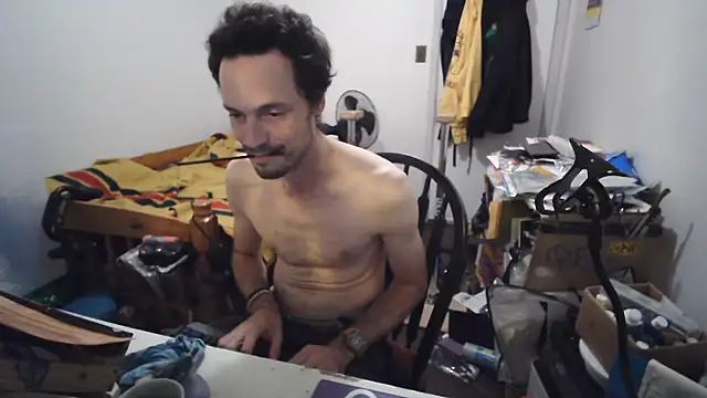 JohnnyMoves live cam on StripChat
