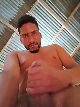 Bryan101995 live cam on StripChat