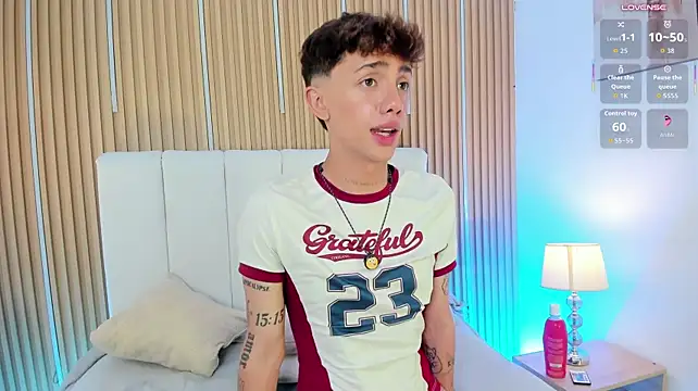 Timothy_ros live cam on StripChat