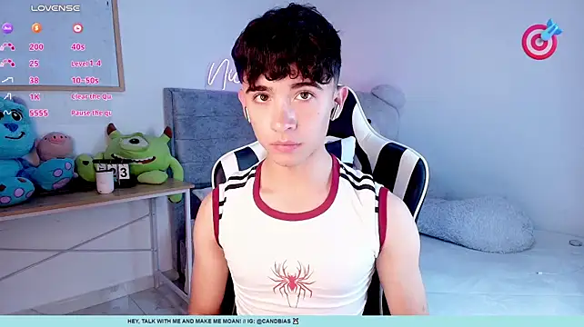 Niico_Cruz live cam on StripChat