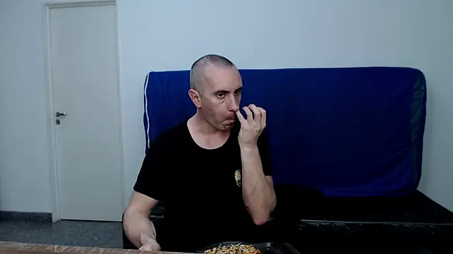 HELL_FIRE live cam on StripChat