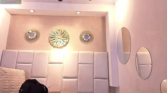 HANNAVICKY