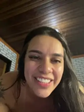 Nandahotcasada webcam