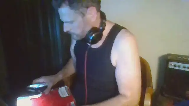 Sir_Spun_Son live cam on StripChat