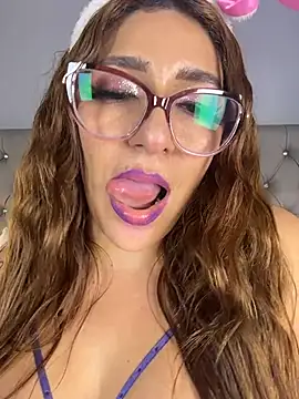 naughty_flower18 live cam on StripChat