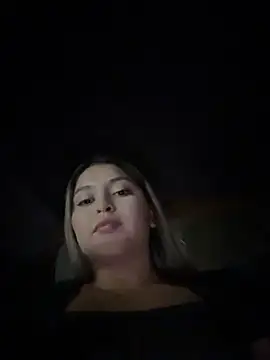 lunablossom_ live cam