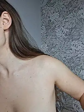 Olivia_OliV live cam on StripChat