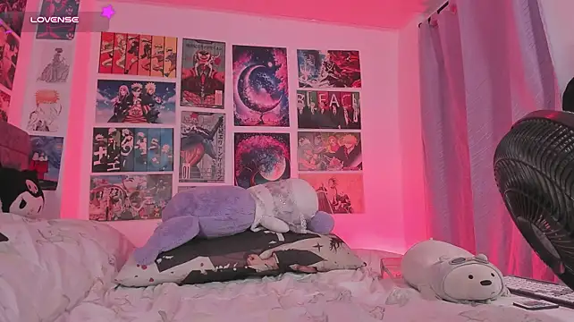 MissCurvyTop