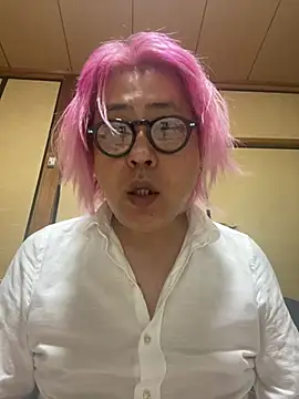 Tsuntsun1975 webcam