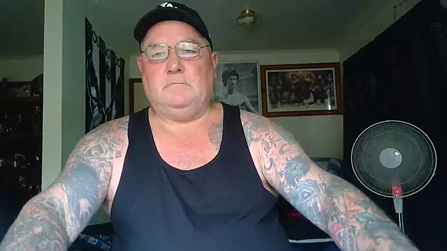 KINKYBLUEYES69