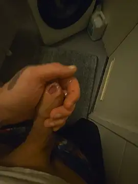 evanhotd (M young) - #bisexuals #brunettes #cam2cam #cheap-privates #cumshot #dutch #european #handy #hd #masturbation #medium #mobile #new #shower #white #young