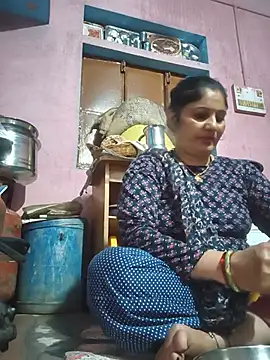 Karishma_bhabi02