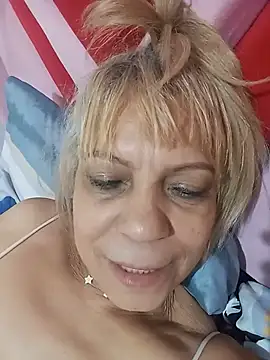 Jazminlover04 live cam on StripChat
