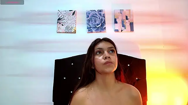 sara__velvet (F young) - Show Boobs