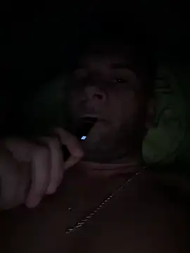 tony3729 (Ask my age) - Cum auf mich meinen Bauch🫣😈