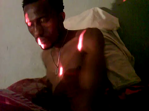 ChocolateBeretta75 live sex cam