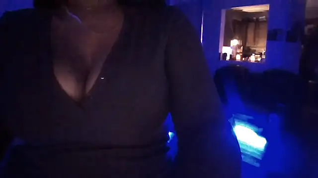 NikkiXo35_