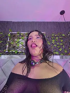 Sara_Chanel_