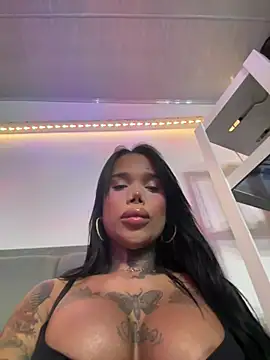 12INCHXIMENAXXX live cam on StripChat
