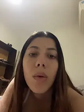 ruivinha_uai live cam on StripChat