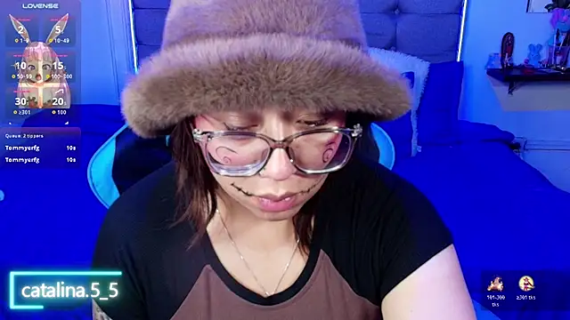 Kata_Bigboobs live cam on StripChat