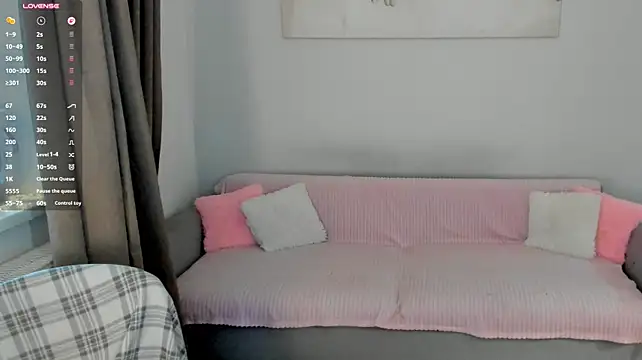 crystal_lilith live cam on StripChat