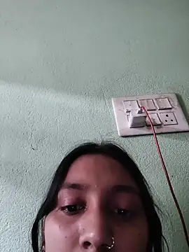 ERZA_7 live cam on StripChat
