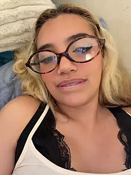 lamichigr live cam on StripChat