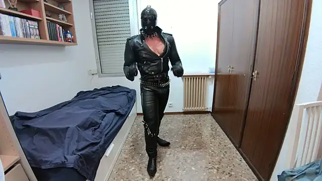 LeatherMax76