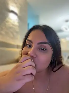 valeria2019hot (F young) - naked squist