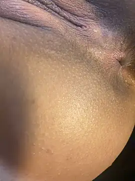 Lilybeeth live sex cam