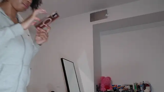 kourtney4lov3 live sex cam