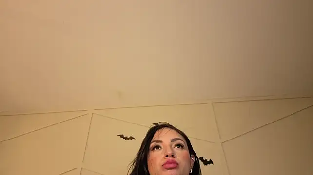 mia_adams_bm webcam