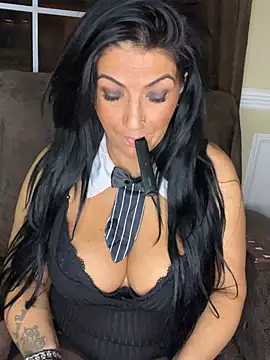 LittleMissEeve webcam