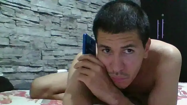 Sexylatin64 webcam