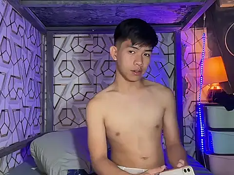 clyde_hugecock (M twink) - FOR MY TUITION