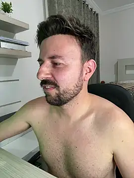 romeusemjullieta (Ask my age) - Ficar pelado 🔥😜 5 minutos.