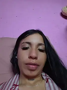 marly_lovee live cam on StripChat