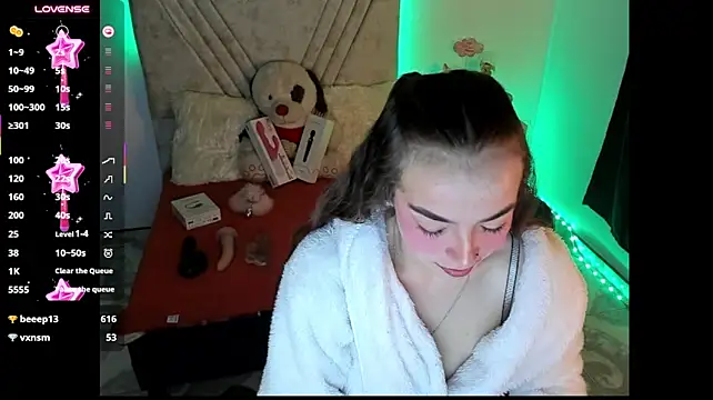 Mia_Victoria22 live cam on StripChat