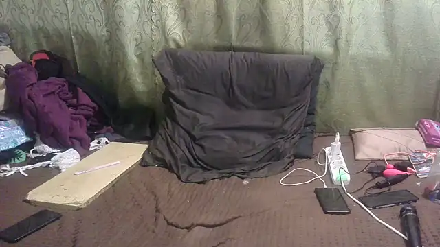 IngaQAce live cam on StripChat