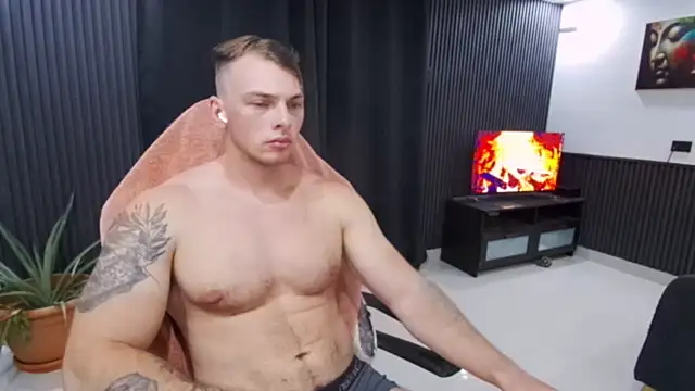 yourhotgreg (M young) - HOT OIL SHOW