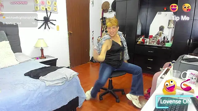 Angelina_Stone_65