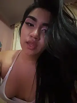 ItsMiaFoxx