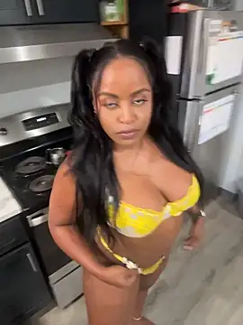 nyna_stax (F milf) - SUCK