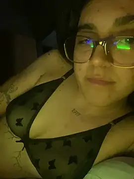 selenefary live cam on StripChat