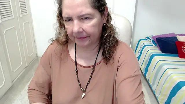leonela_69