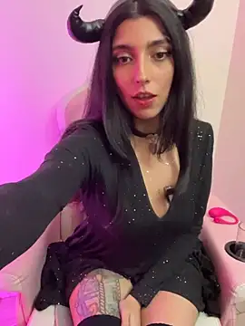 Felicia_smok3